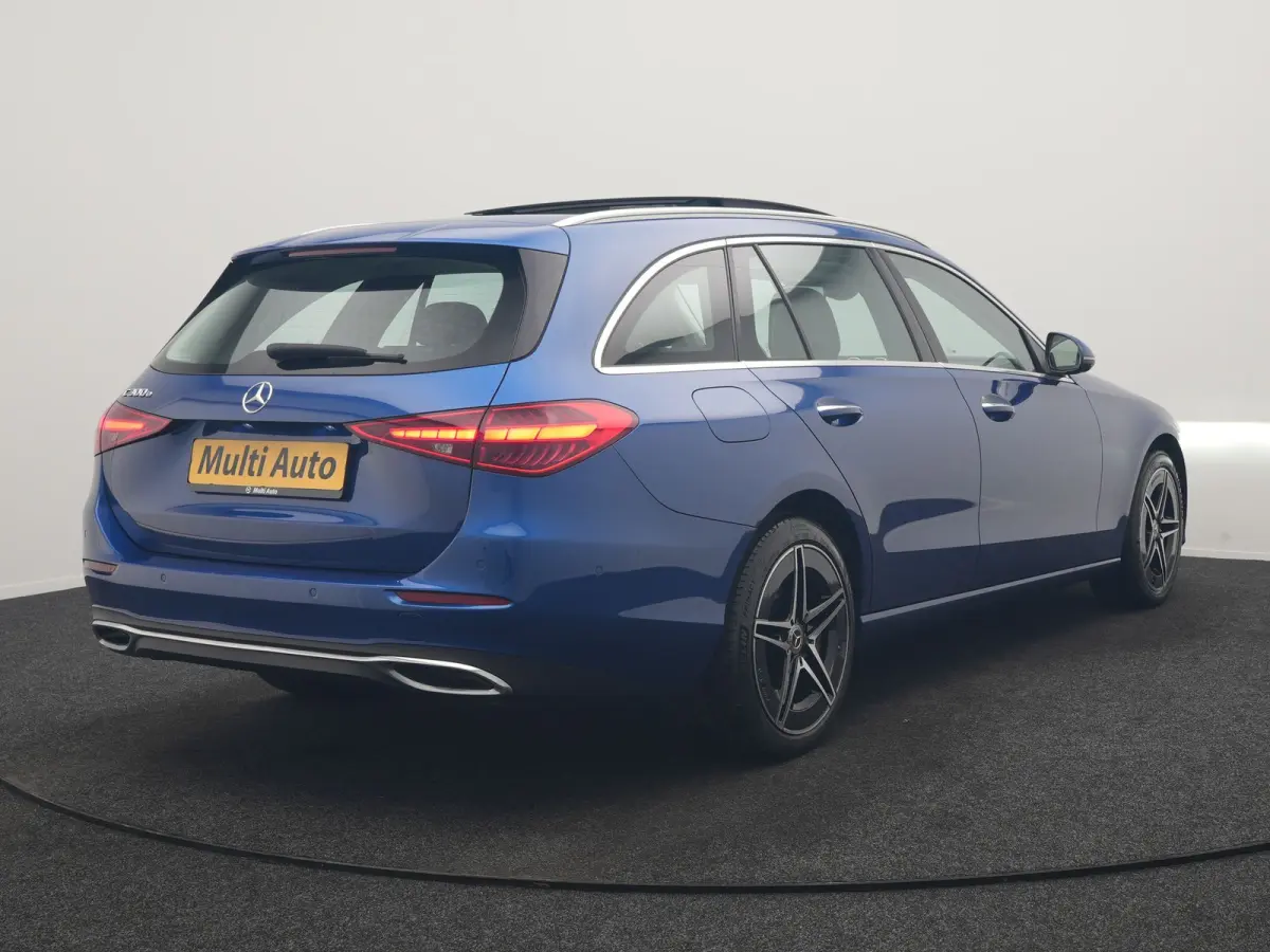 300 e Avantgarde PHEV 313pk Dealer O.H | Trekhaak Af Fabriek | Panodak | Adaptive Cruise | Head Up | 360 Camera | Digital LED | Lederen Sportstoelen Verwarmd | Keyless | Sfeerverlichting | A