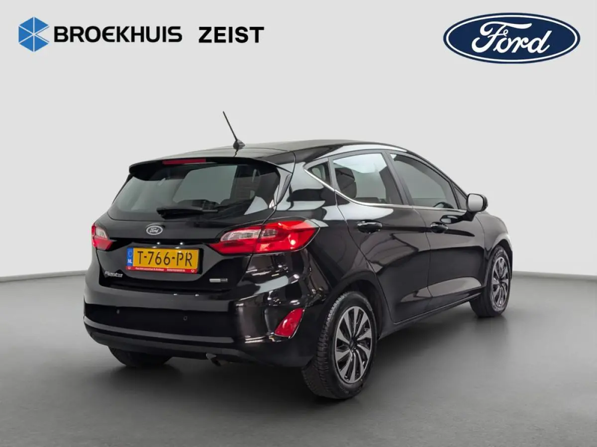 1.0 EcoBoost Hybrid Titanium | Led verlichting | Winter-pack | Apple carplay / andriod auto | Keyless entry