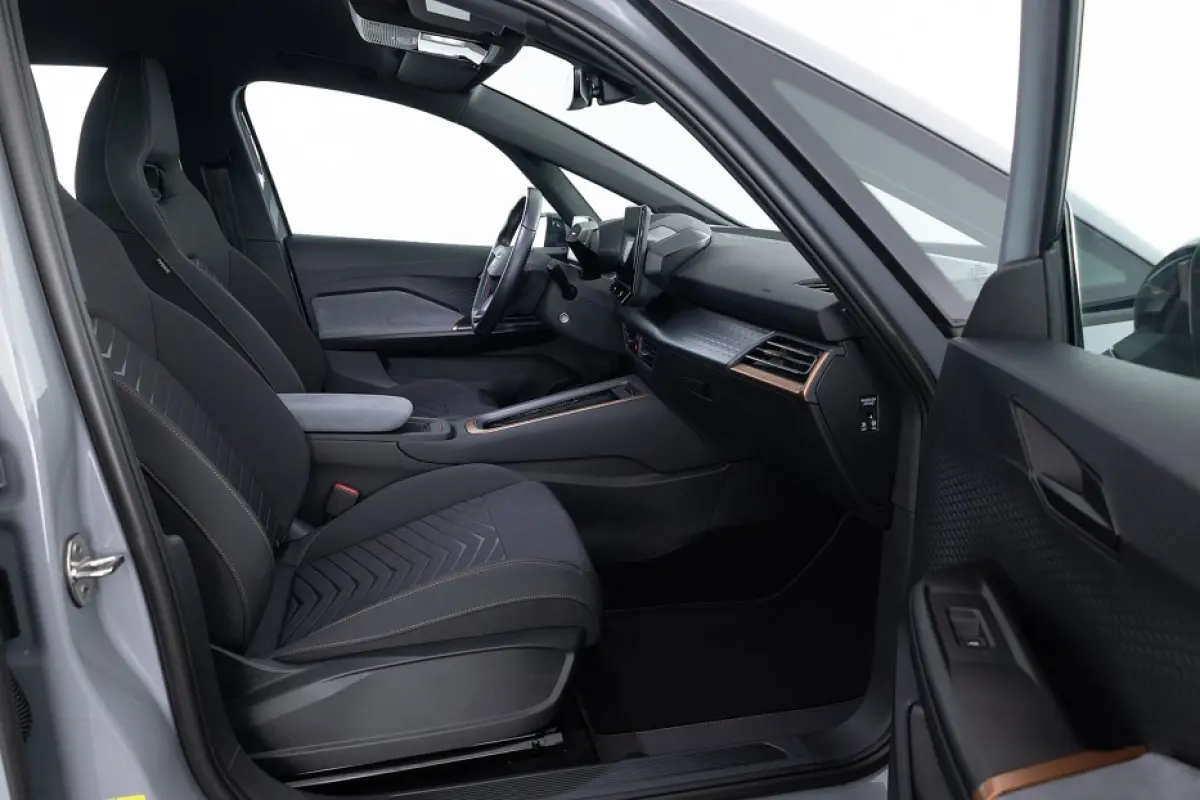 Adrenalin 62 kWh | NAVI | Full LED | ECC | VELGEN | SOH 93,88% |