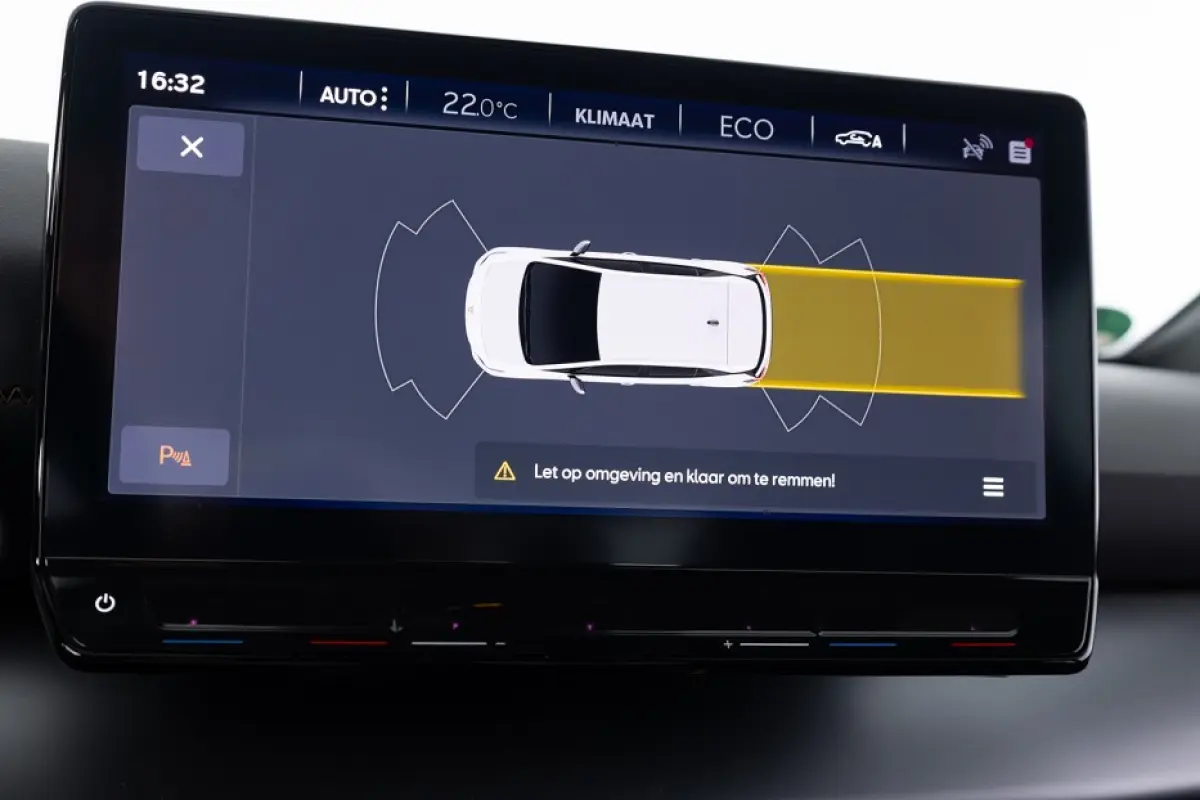 Adrenalin 62 kWh | NAVI | Full LED | ECC | VELGEN | SOH 93,88% | !