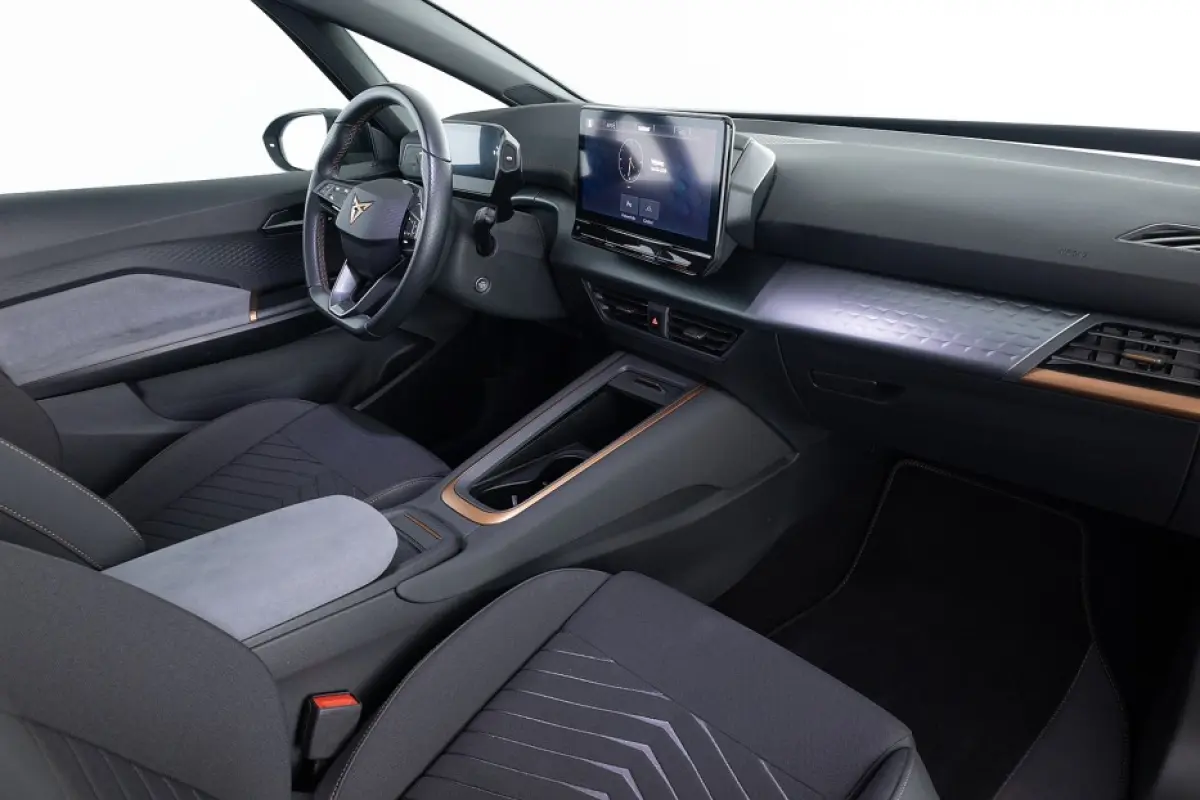 Adrenalin 62 kWh | NAVI | Full LED | ECC | VELGEN | SOH 93,88% |