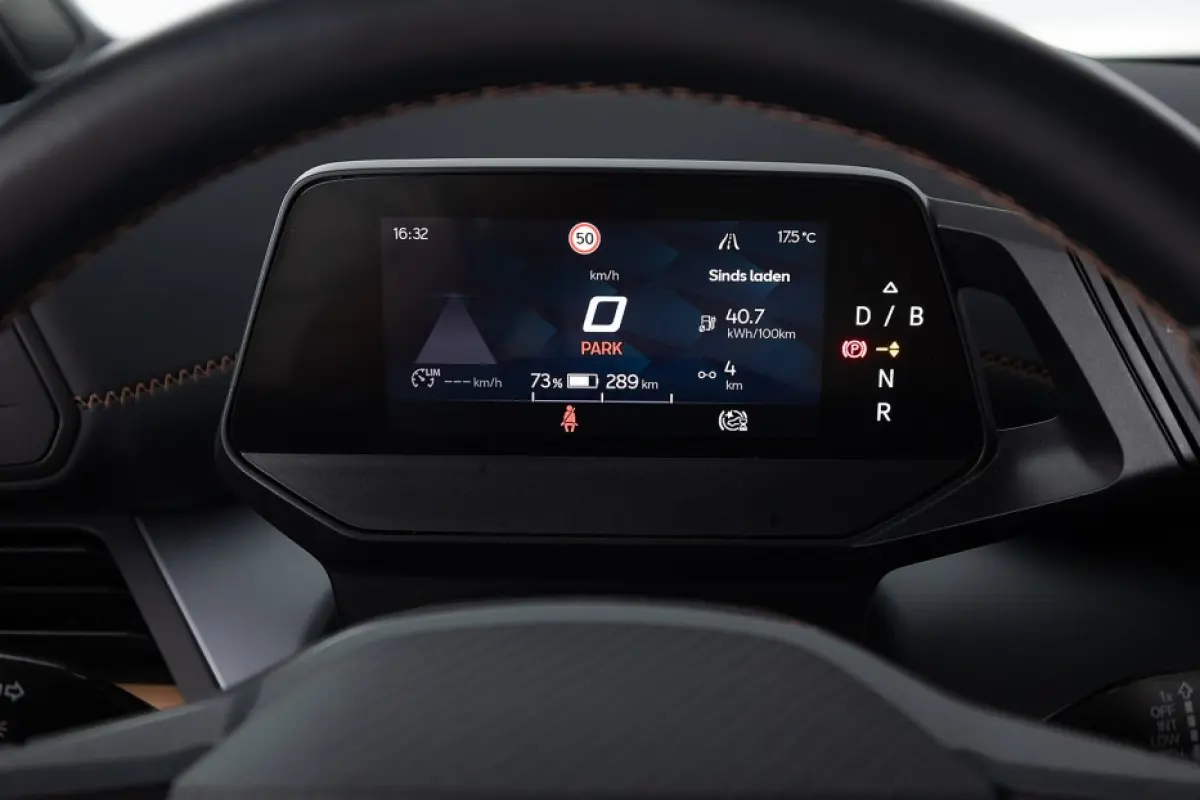 Adrenalin 62 kWh | NAVI | Full LED | ECC | VELGEN | SOH 93,88% | !