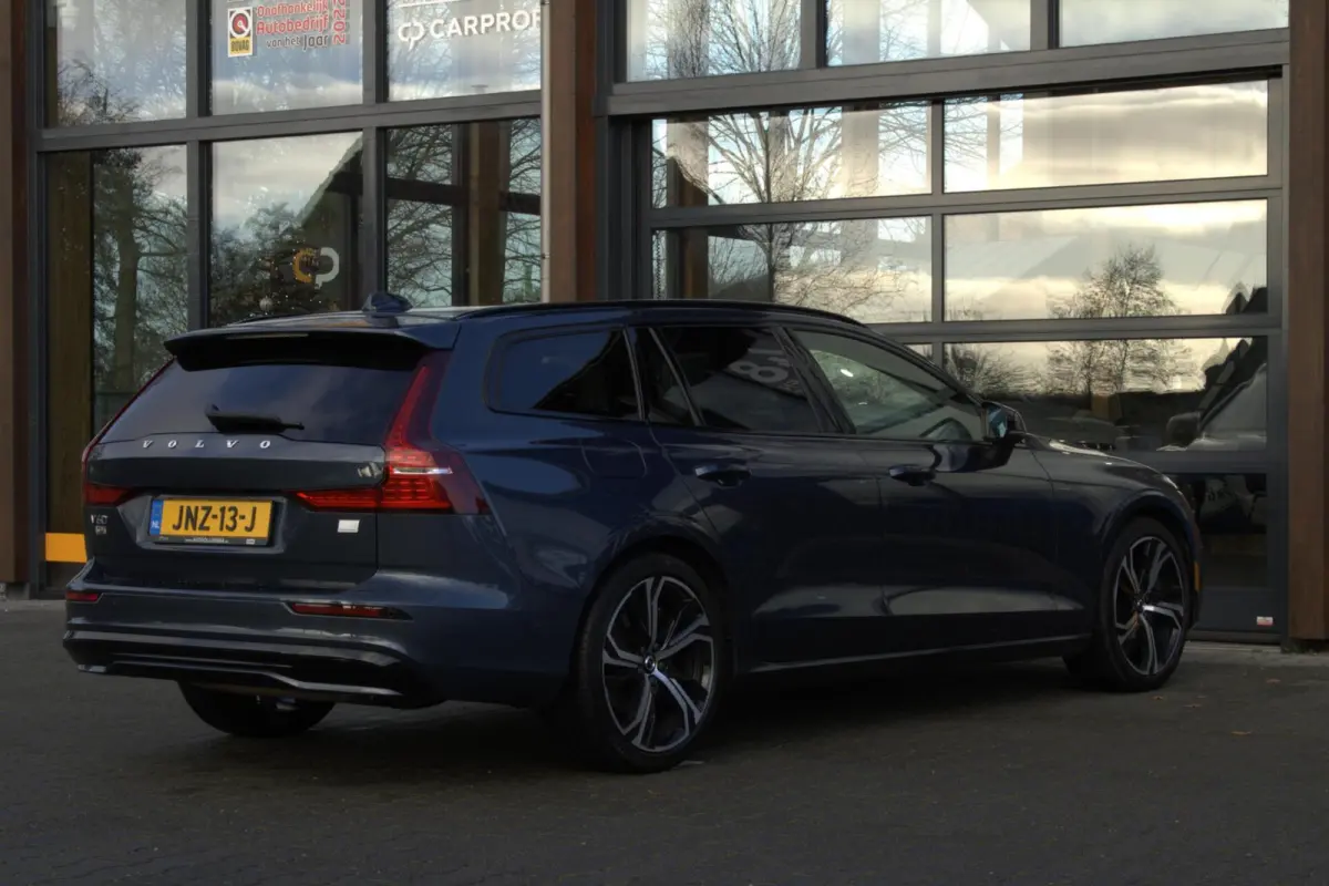 2.0 T6 PHEV|Plus Dark|Long Range|360 Camera|Stoel+stuurverwarming|Trekhaak|