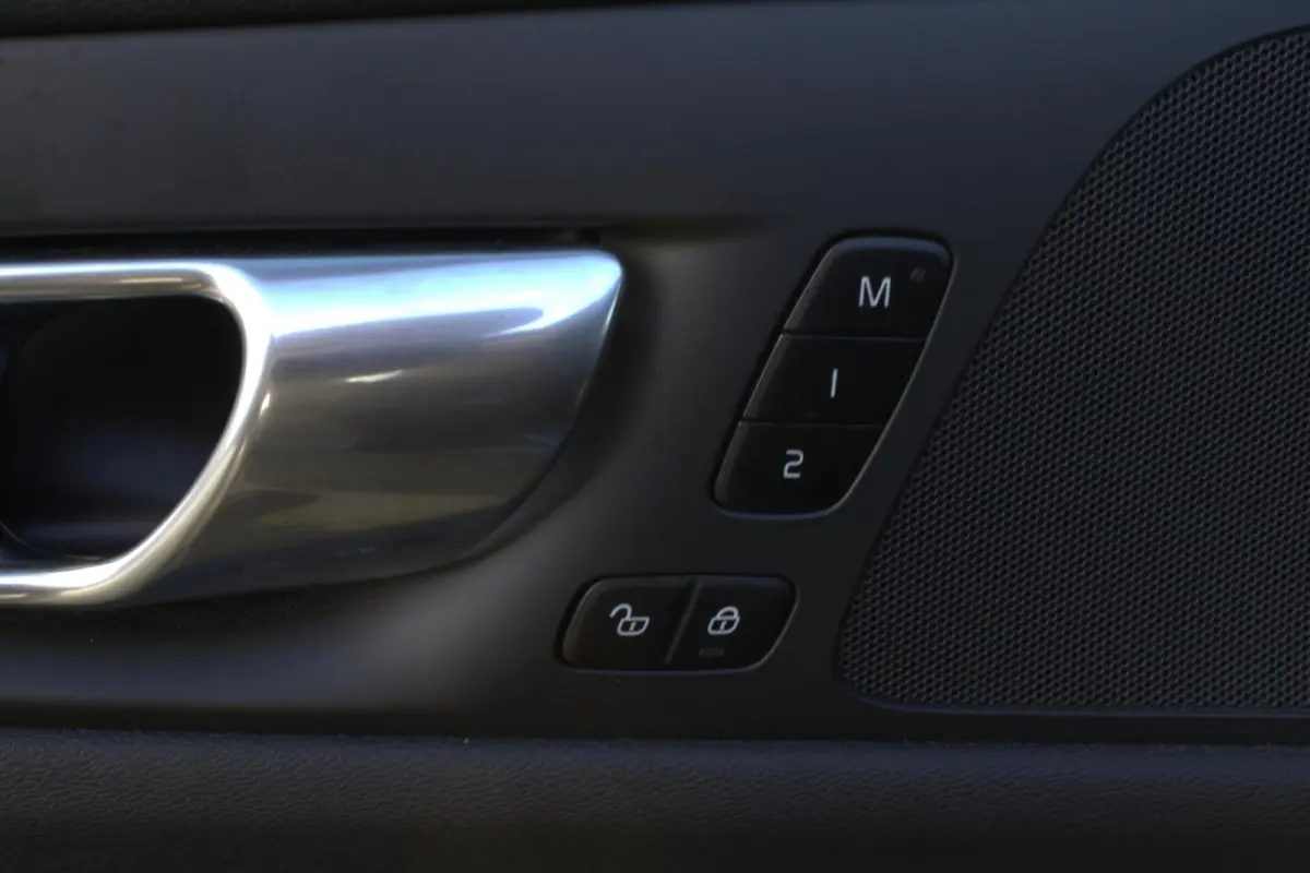 2.0 T6 PHEV|Plus Dark|Long Range|360 Camera|Stoel+stuurverwarming|Trekhaak|