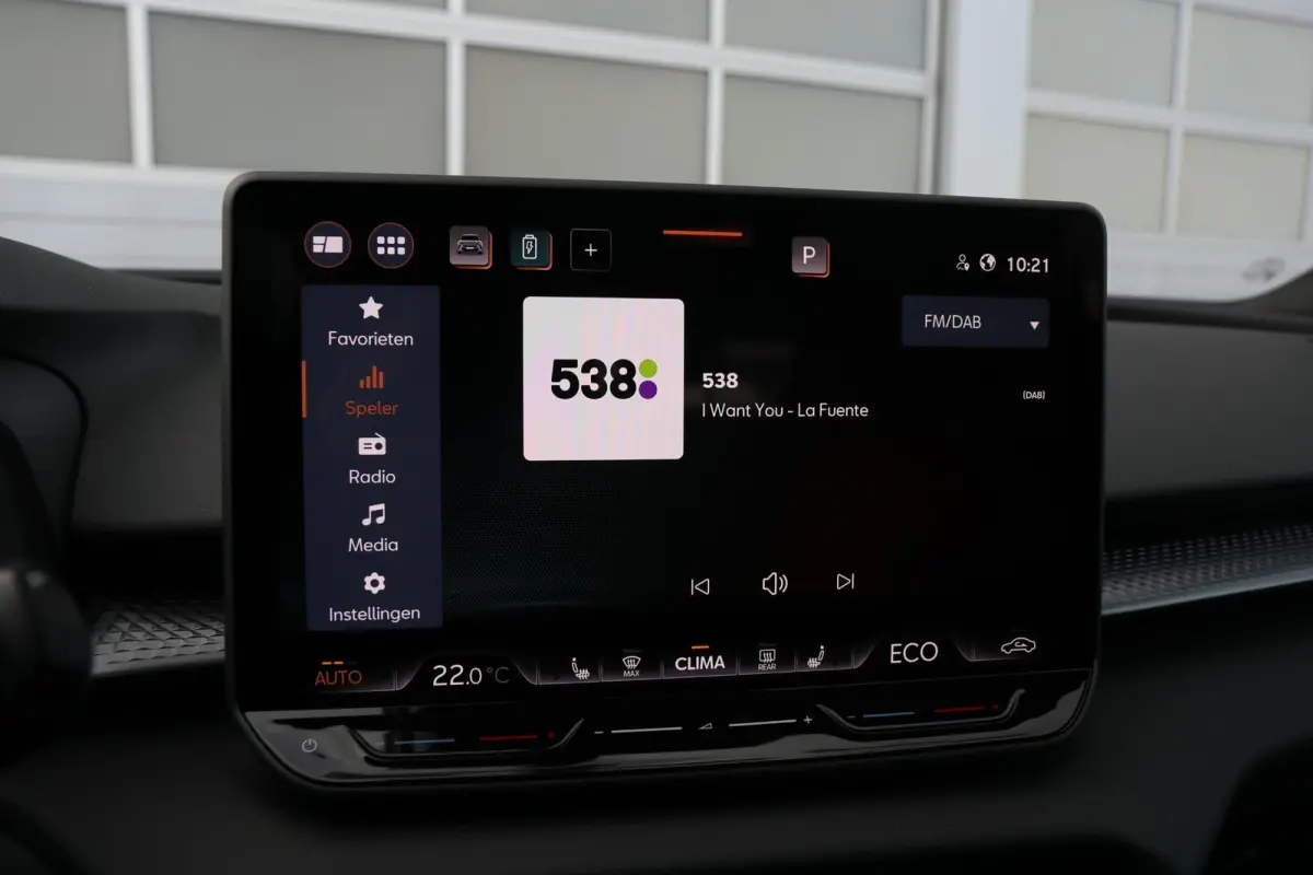 1.5 TSI 204pk e-Hybrid | Panoramadak | Trekhaak | Stoelverwarming | Full Link | Achteruitrijcamera