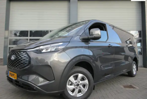Cust. 340 L2 Limited, 71kWh, 218pk, Carplay, Camera, Stoelverwarming.