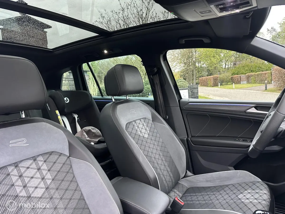 1.4 TSI eHybrid R-Line Trekhaak Pano✅