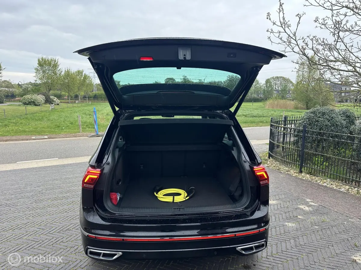 1.4 TSI eHybrid R-Line Trekhaak Pano✅