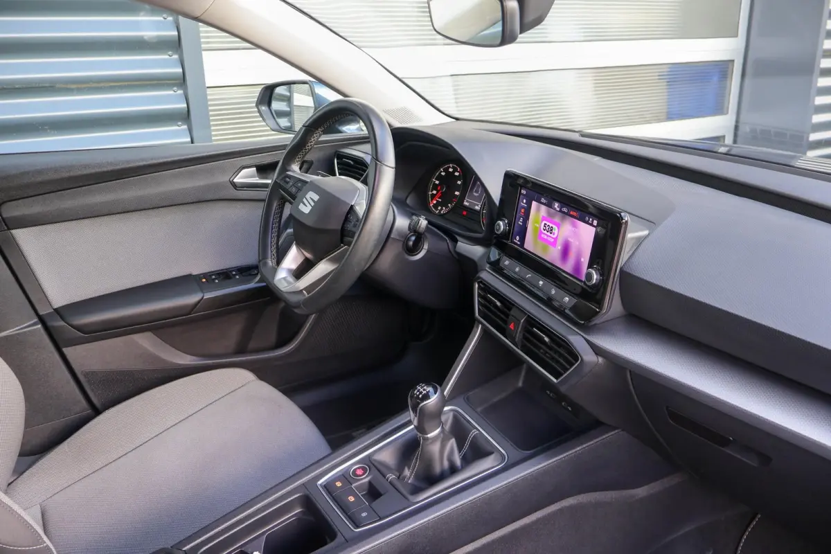 1.0 TSI 110pk Style | All Seasonbanden | Parkeersensoren Achter | Apple CarPlay/ Android Auto | Airco Automatische | Cruise Control