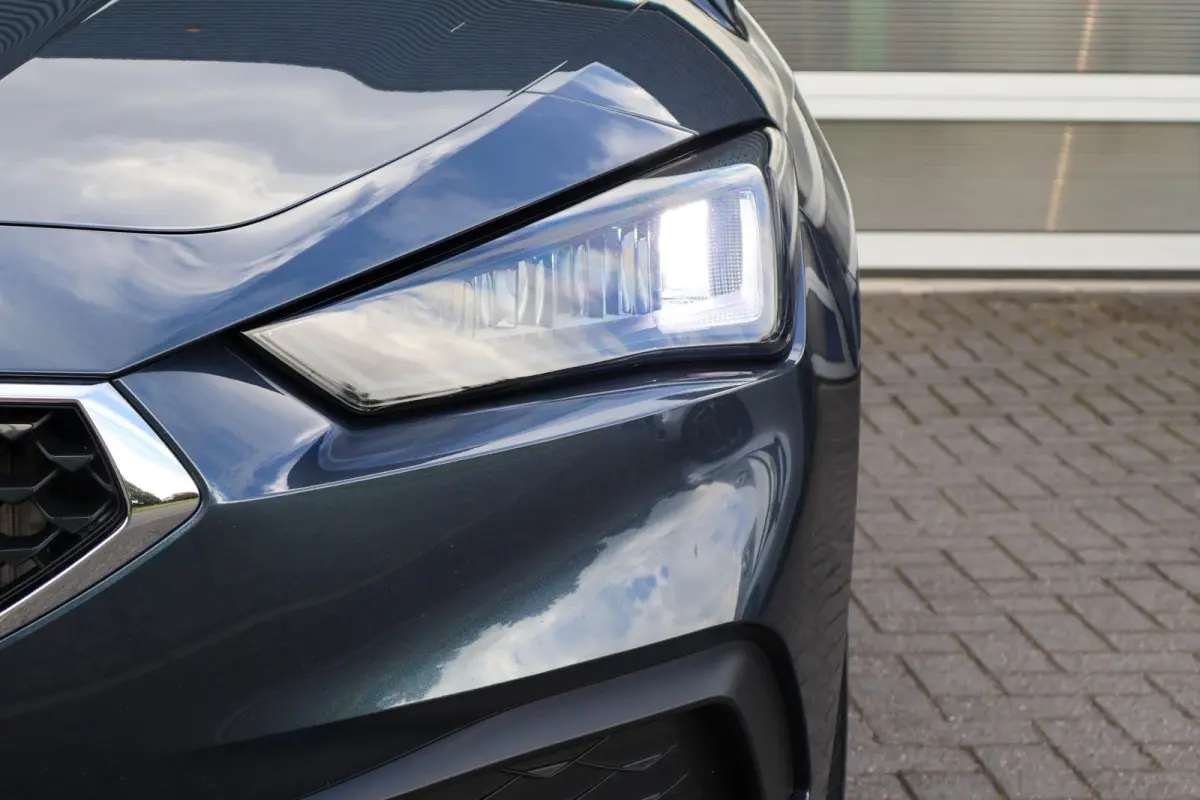1.0 TSI 110pk Style | All Seasonbanden | Parkeersensoren Achter | Apple CarPlay/ Android Auto | Airco Automatische | Cruise Control