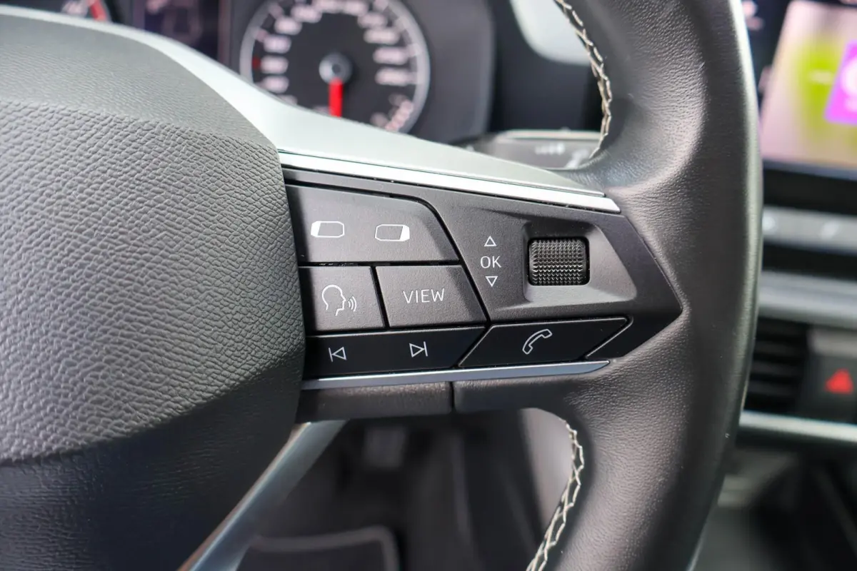 1.0 TSI 110pk Style | All Seasonbanden | Parkeersensoren Achter | Apple CarPlay/ Android Auto | Airco Automatische | Cruise Control