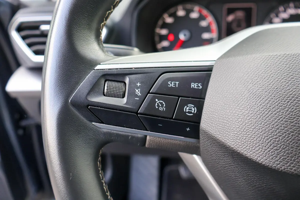 1.0 TSI 110pk Style | All Seasonbanden | Parkeersensoren Achter | Apple CarPlay/ Android Auto | Airco Automatische | Cruise Control