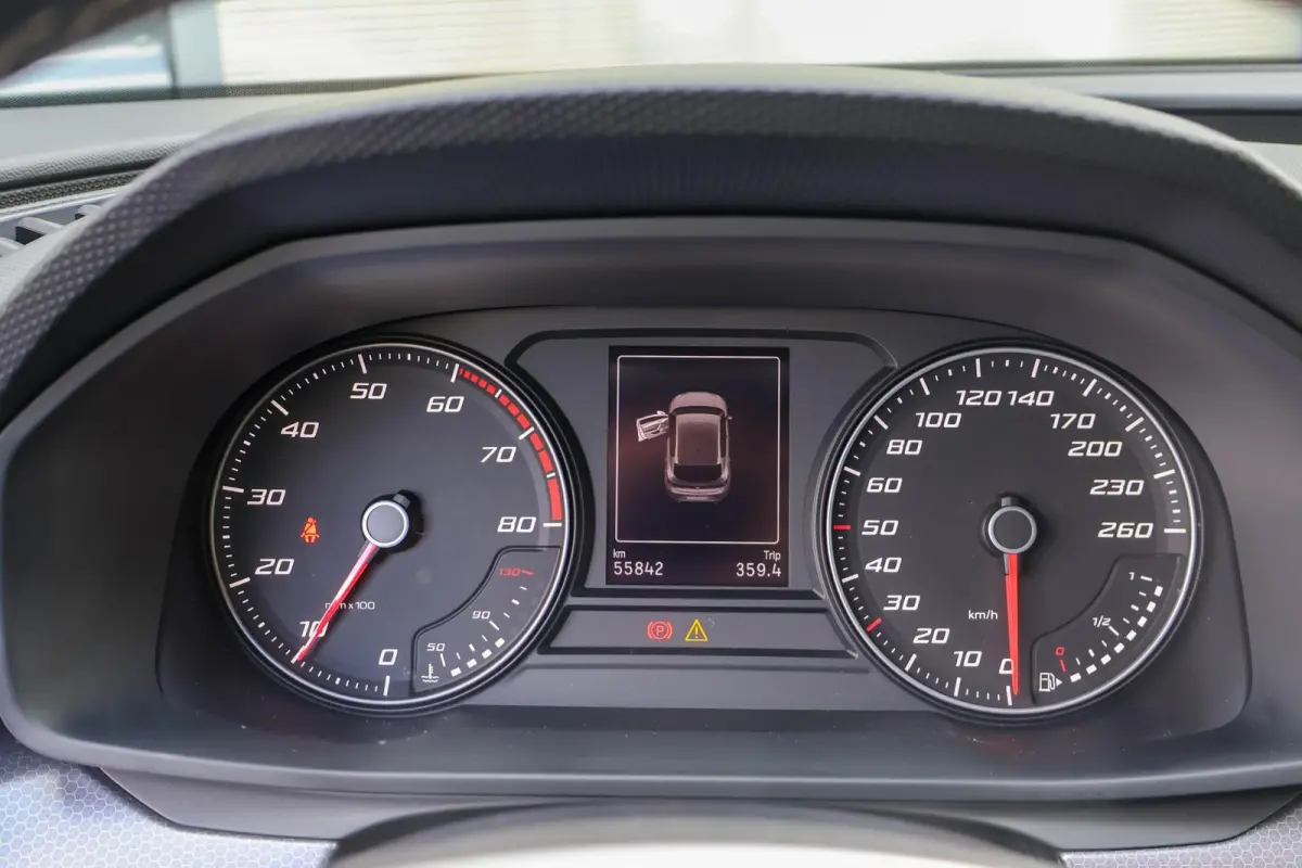 1.0 TSI 110pk Style | All Seasonbanden | Parkeersensoren Achter | Apple CarPlay/ Android Auto | Airco Automatische | Cruise Control