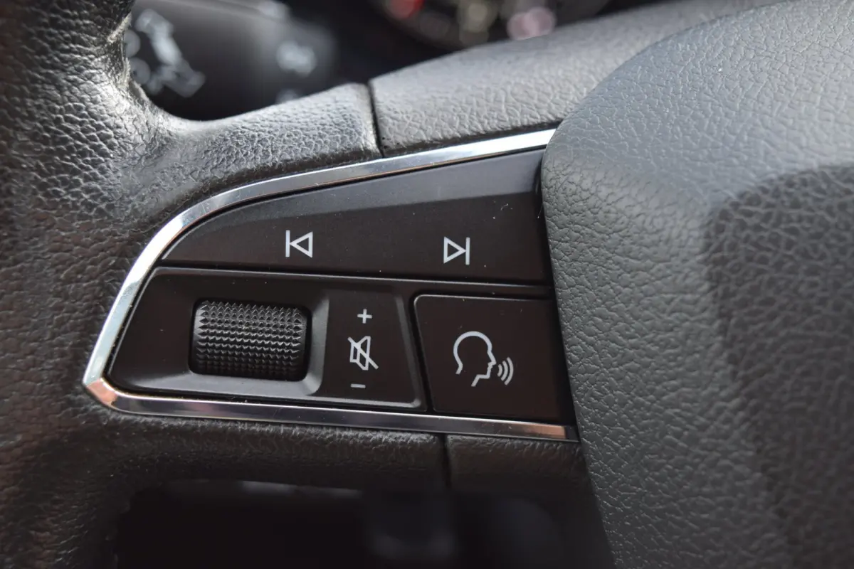 1.0 TSI Style Business Intense | Adaptive Cruise | Navi | APK 11-2027