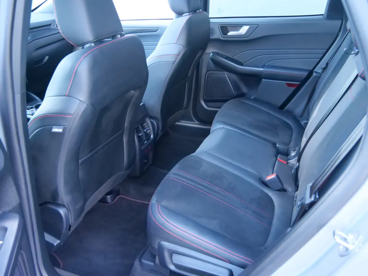 2.5 PHEV ST-Line X 243 Pk Automaat Navi / DAB / Apple Carplay / Pano-dak / Trekhaak