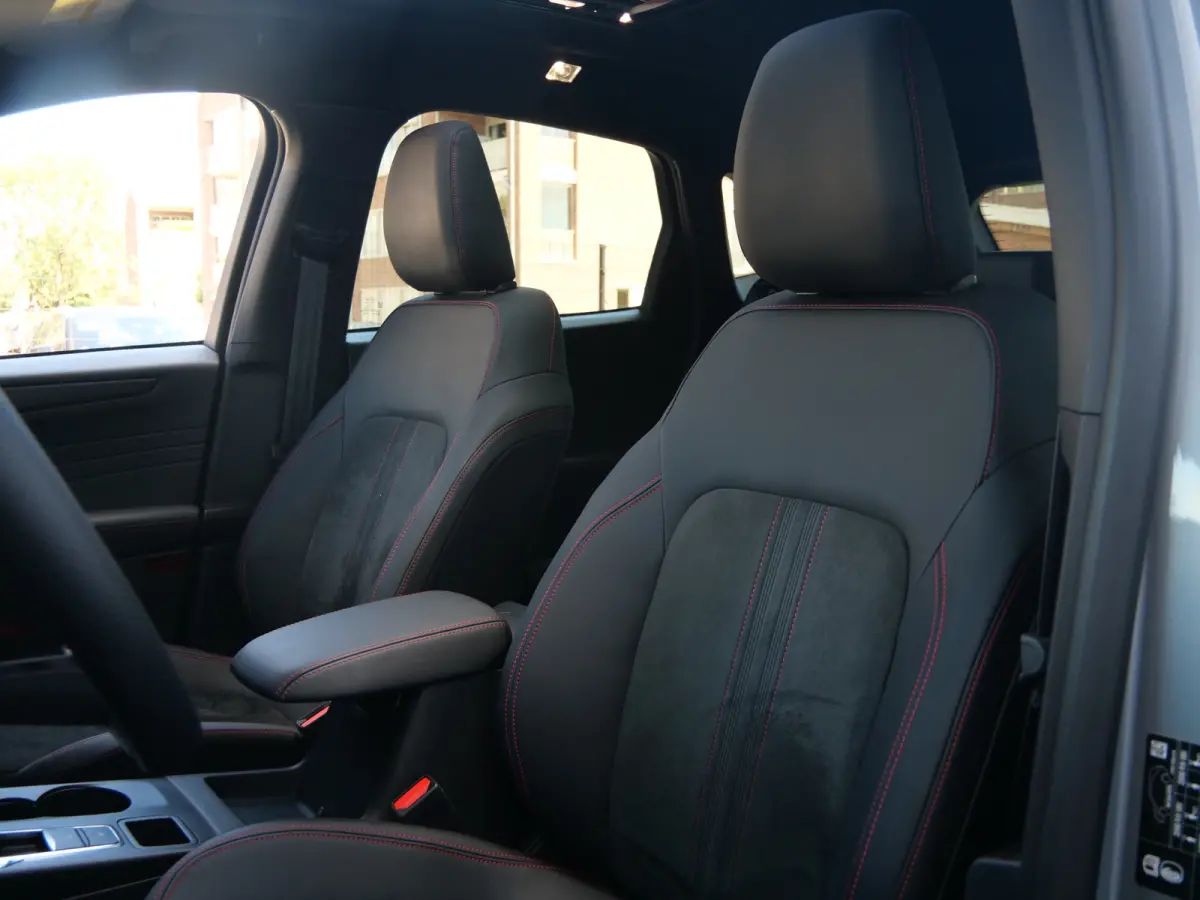 2.5 PHEV ST-Line X 243 Pk Automaat Navi / DAB / Apple Carplay / Pano-dak / Trekhaak