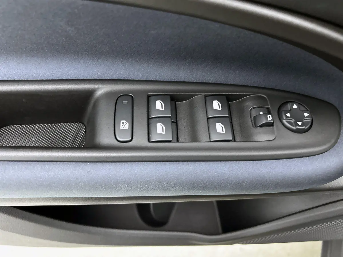 1.2 Turbo Hybrid Ibrida | Cruise Control | Apple Carplay & Android Auto | Parkeersensoren Achter | Drive Mode