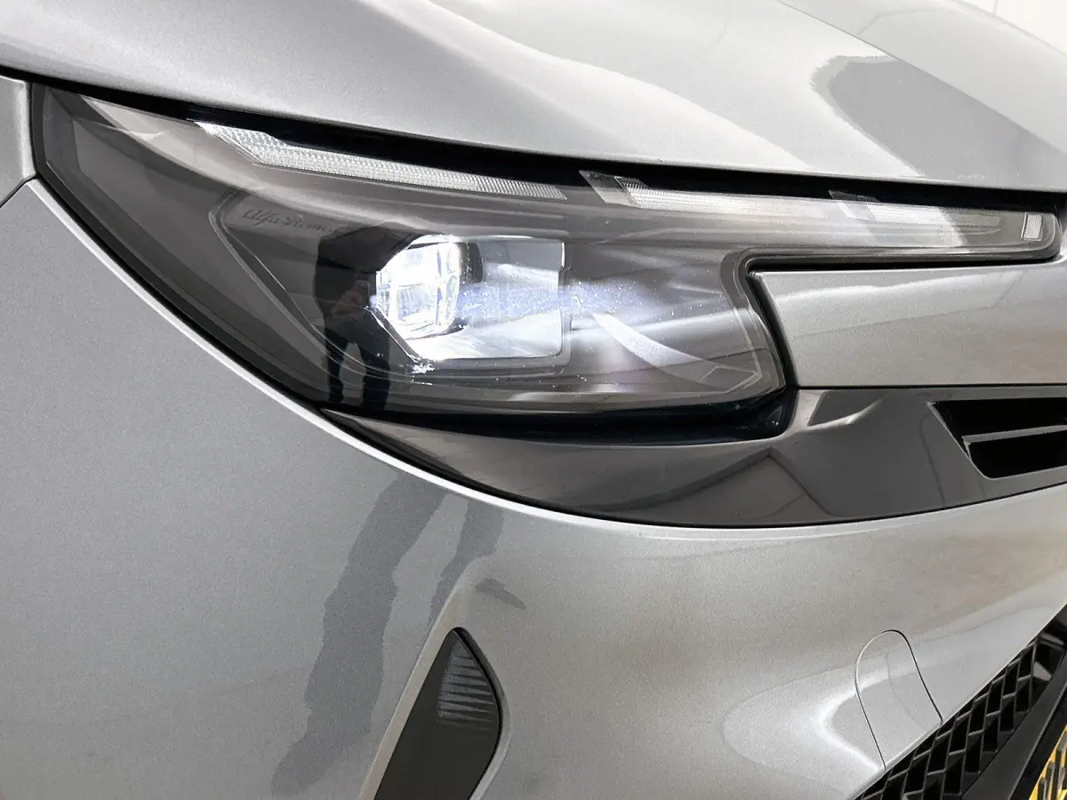 1.2 Turbo Hybrid Ibrida | Cruise Control | Apple Carplay & Android Auto | Parkeersensoren Achter | Drive Mode