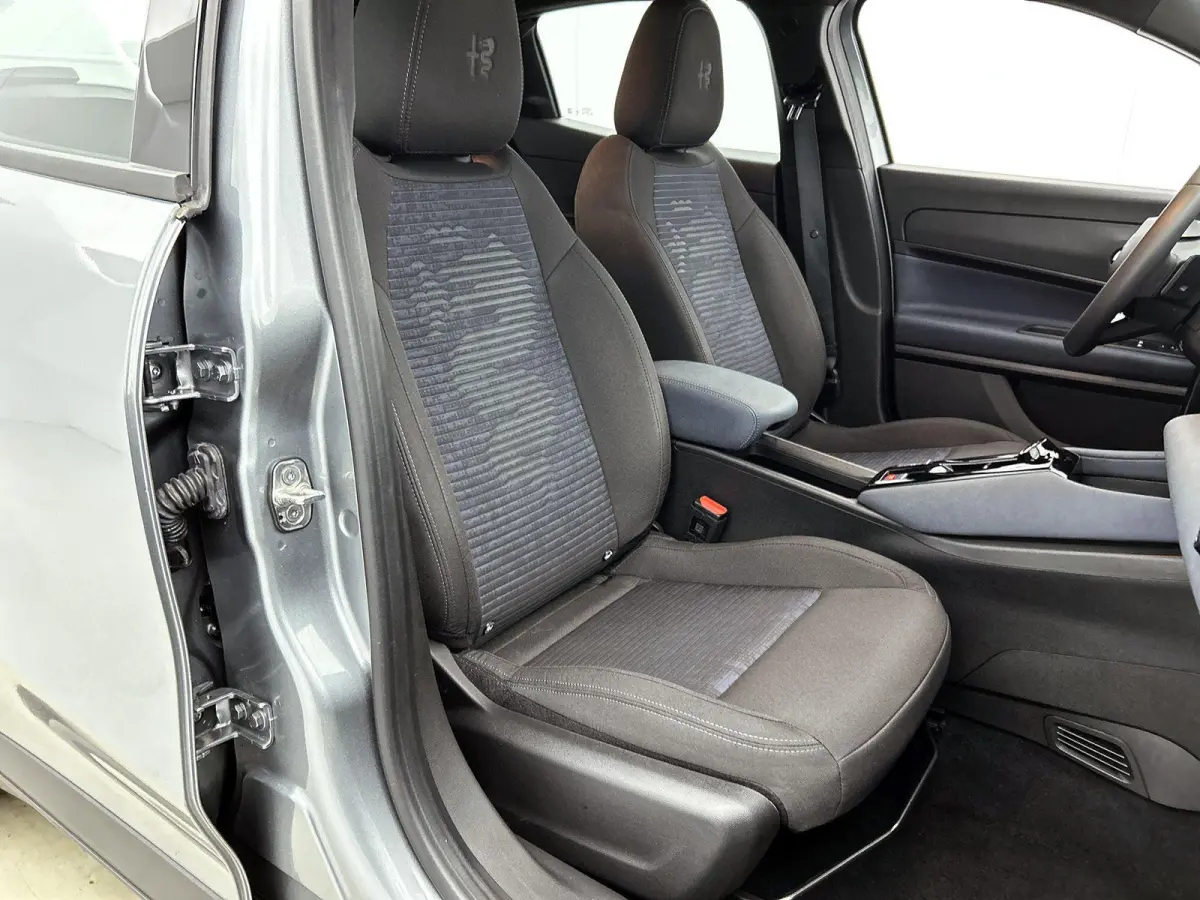 1.2 Turbo Hybrid Ibrida | Cruise Control | Apple Carplay & Android Auto | Parkeersensoren Achter | Drive Mode