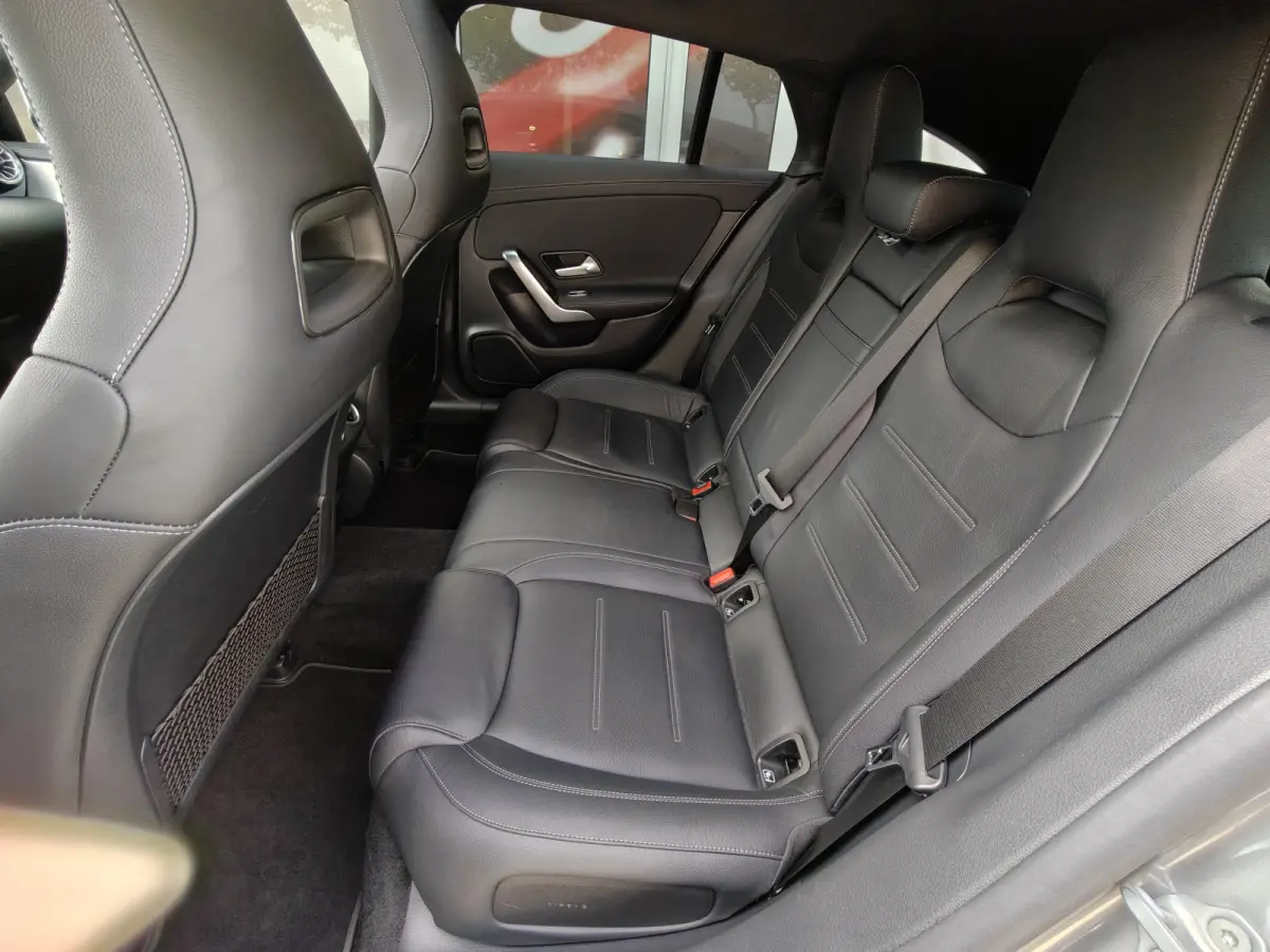 250 E Premium Plus / 360 Camera / Pano / Adap. Cruise. / Keyless /
