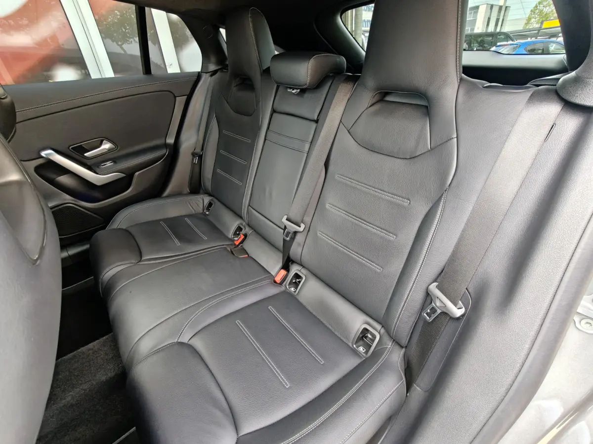 250 E Premium Plus / 360 Camera / Pano / Adap. Cruise. / Keyless /