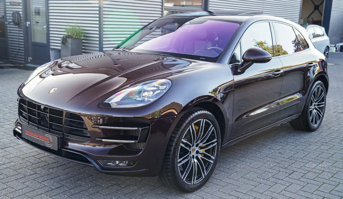 3.6 Turbo Exclusive Performance Edition 441PK | Dealer onderhouden | Mahagoni Metallic | Sport uitlaat | ACC | Pano