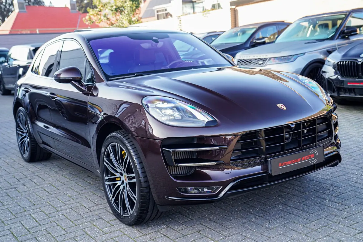 3.6 Turbo Exclusive Performance Edition 441PK | Dealer onderhouden | Mahagoni Metallic | Sport uitlaat | ACC | Pano