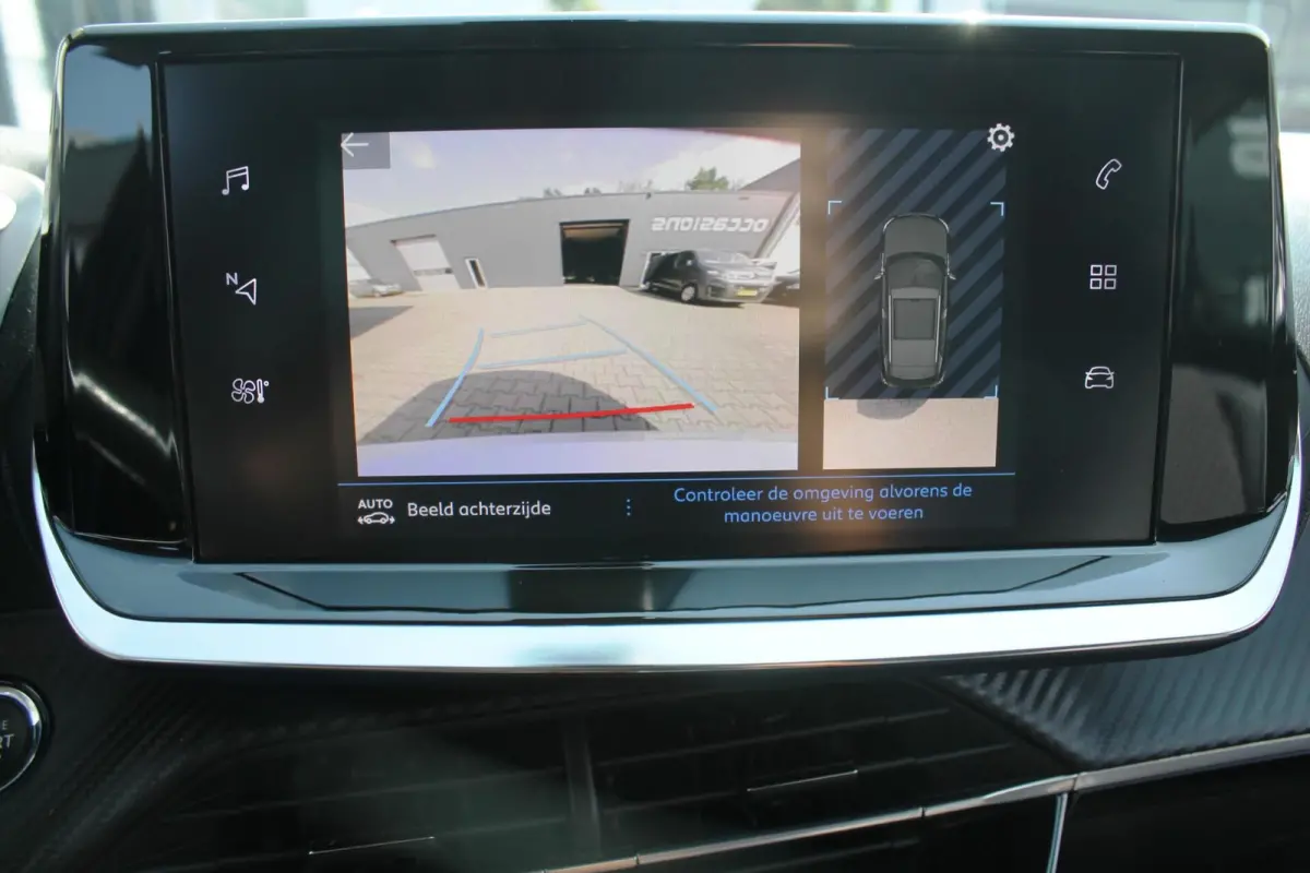 1.2 PureTech Allure | 3D cockpit | Camera | Carplay | Clima
