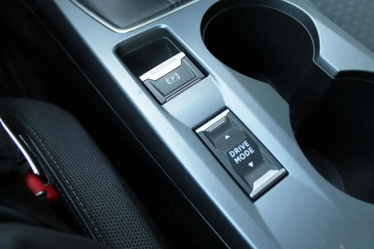 1.2 PureTech Allure | 3D cockpit | Camera | Carplay | Clima