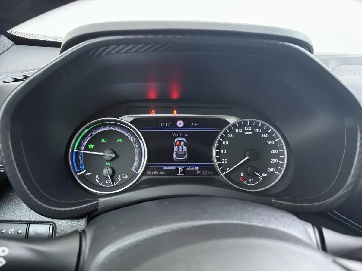 1.6 Hybrid N-Connecta | Parkeercamera | Navigatie |