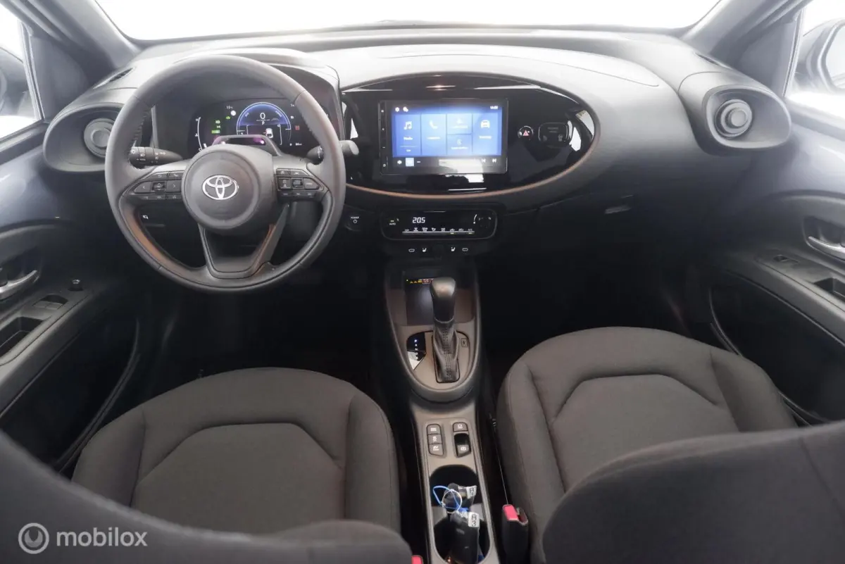 Hybrid 115 pulse stoelverw.|carplay|android|dab|cam|lmv17