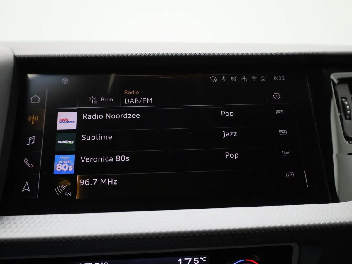 30 TFSI S edition 116 PK | S-line | Automaat | Camera | Apple Carplay | Android Auto | Cruise Control | Climate Control | Keyless | Sfeerverlichting | Lichtmetalen velgen |