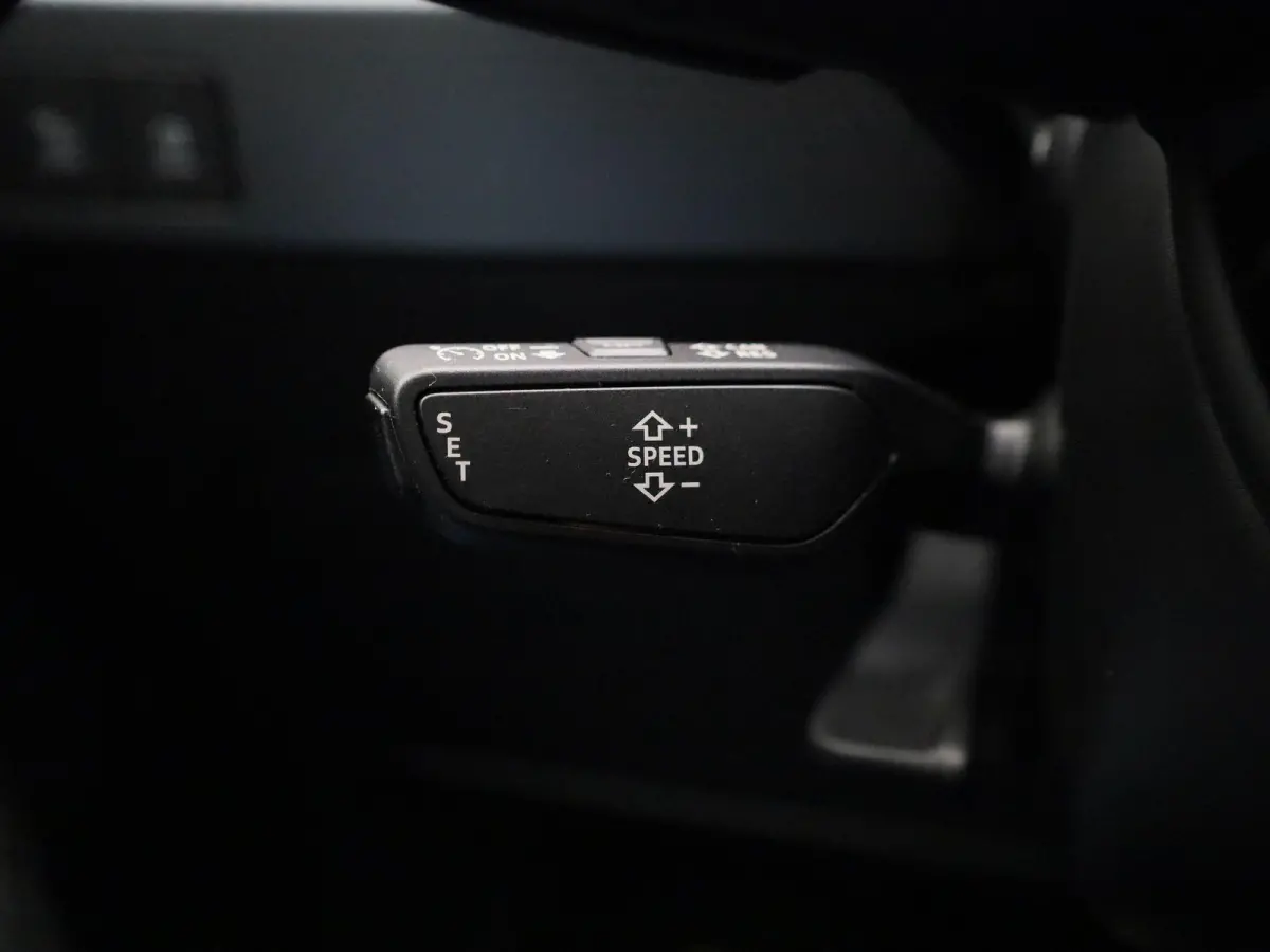 30 TFSI S edition 116 PK | S-line | Automaat | Camera | Apple Carplay | Android Auto | Cruise Control | Climate Control | Keyless | Sfeerverlichting | Lichtmetalen velgen |