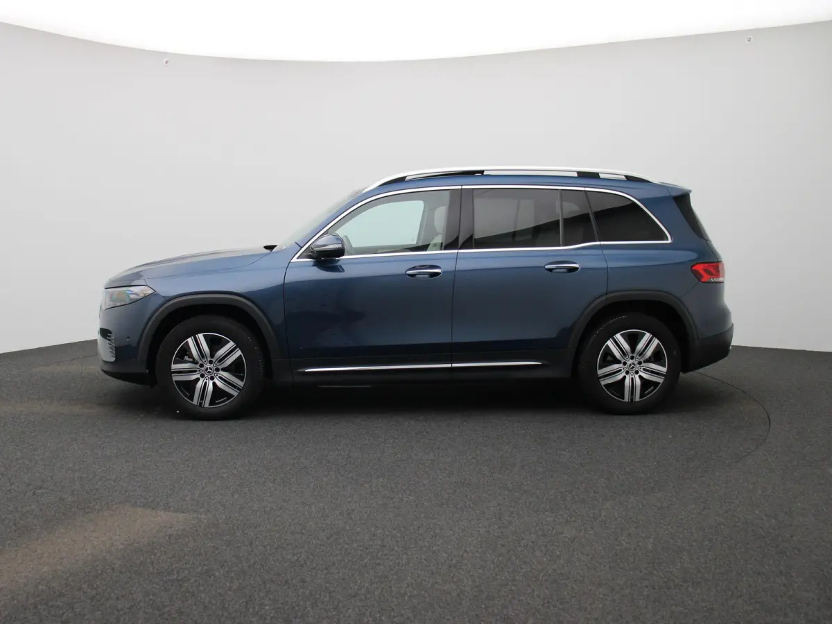 250 Luxury Line 7p. 67 kWh | Apple Carplay / Android Auto | Panoramadak | Sfeerverlichting | Achteruitrijcamera | Parkeersensoren |