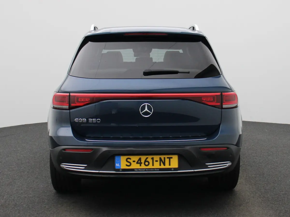 250 Luxury Line 7p. 67 kWh | Apple Carplay / Android Auto | Panoramadak | Sfeerverlichting | Achteruitrijcamera | Parkeersensoren |