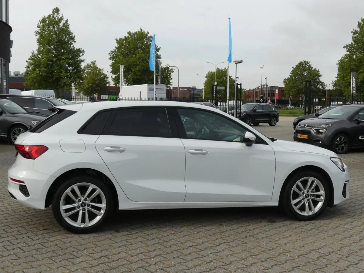 35 TFSI 150pk Advanced Sport Edition / Apple Carplay/Android / Full LED /