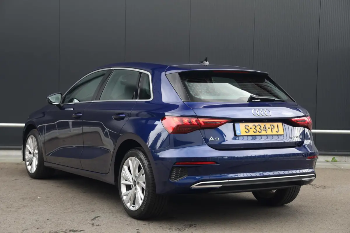 30 TFSI 110pk Advanced edition Achteruitrijcamera Sportstoelen LED CarPlay Clima Cruise NL-Auto!
