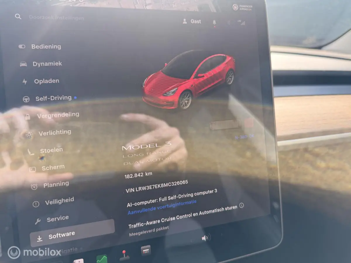 Long Range AWD 75 kWh | Warmtepomp | 88,9% SOH | Rood Mica