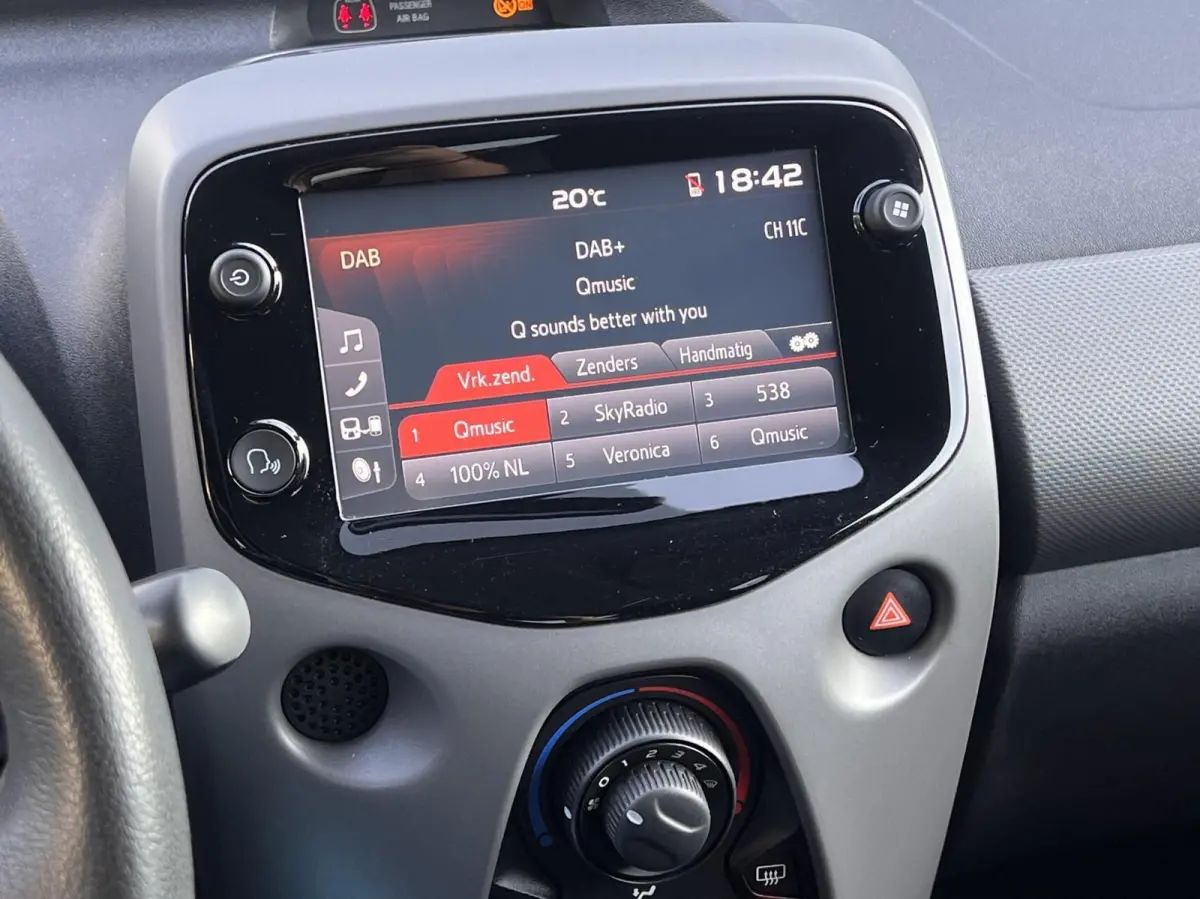 1.0 e-VTi Active Airco Apple Carplay Elektramen