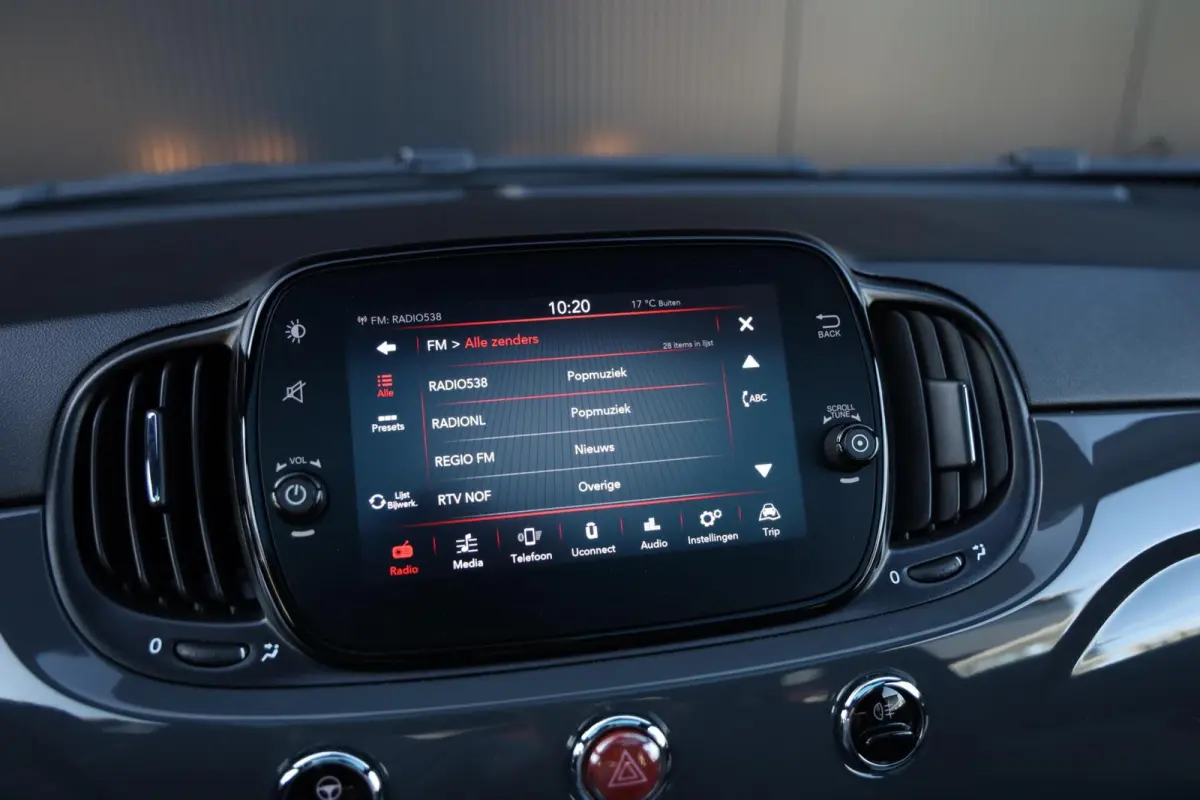 1.0 Hybrid Dolcevita Panoramadak Airco Cruise CarPlay Parkeersensoren NL-Auto!