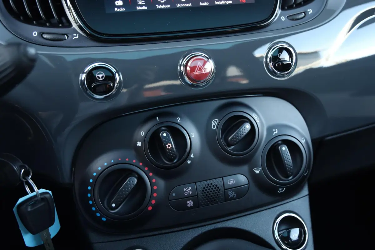 1.0 Hybrid Dolcevita Panoramadak Airco Cruise CarPlay Parkeersensoren NL-Auto!
