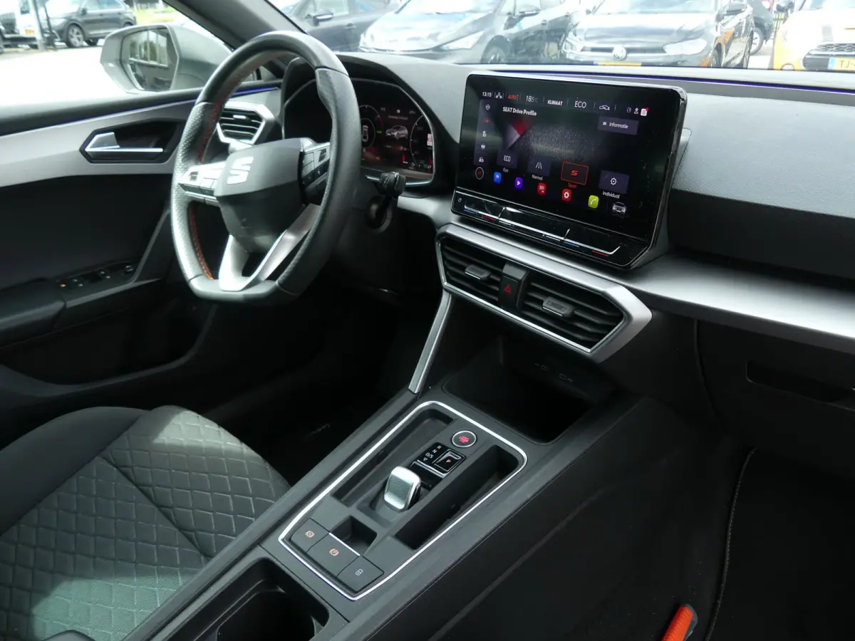 1.4 TSI eHybrid 204pk PHEV FR Business Intense / 18"inch /