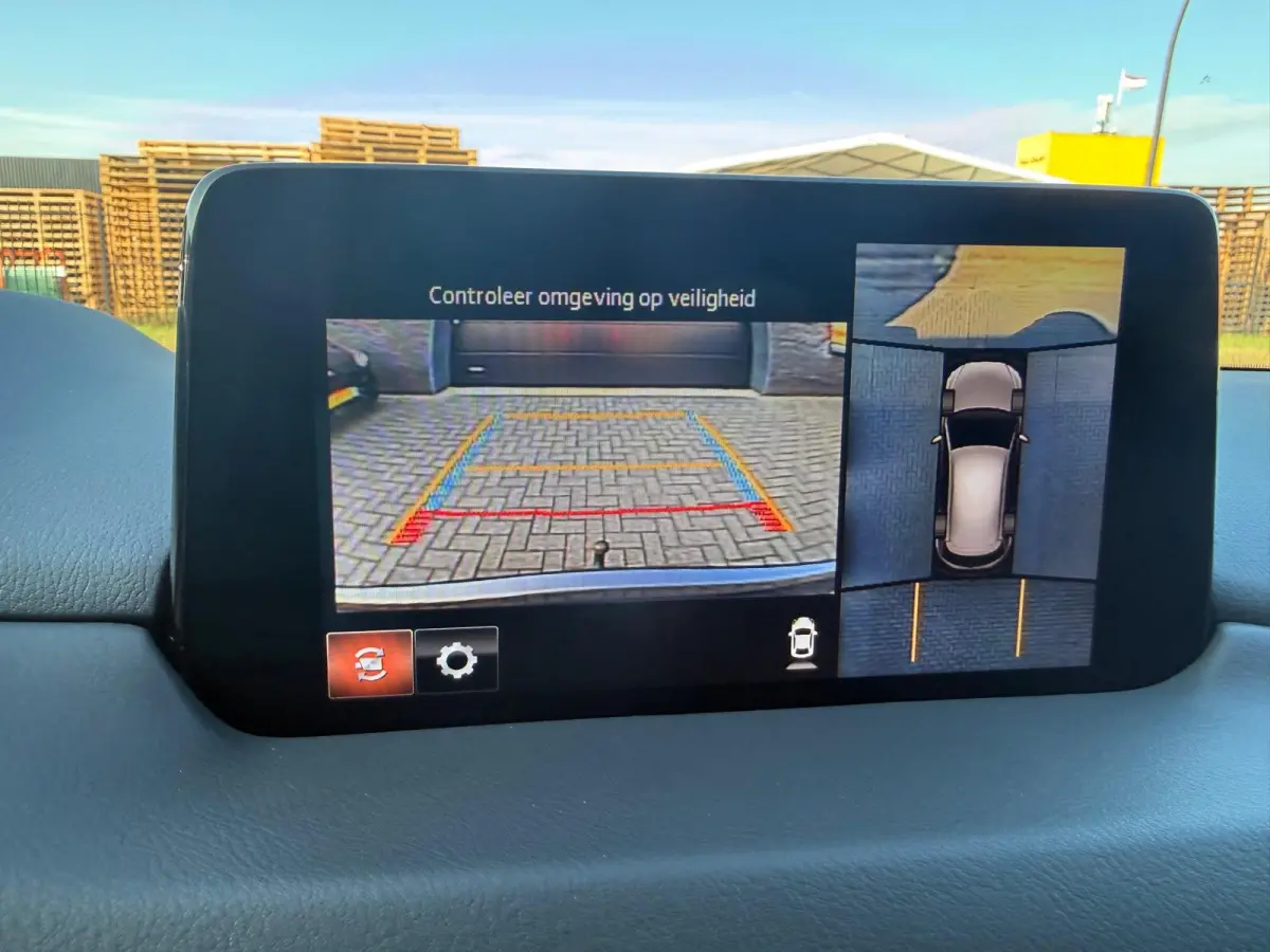 2.0 SkyActiv-G 165 Comfort | 2E EIGENAAR | 3/6/12MND GARANTIE | DAB | LED | STOEL/STUUR VERW. | CARPLAY | NAVI | CAMERA |