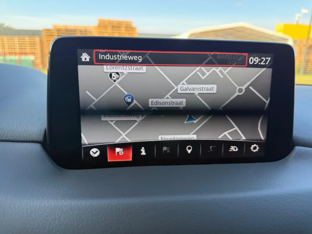 2.0 SkyActiv-G 165 Comfort | 2E EIGENAAR | 3/6/12MND GARANTIE | DAB | LED | STOEL/STUUR VERW. | CARPLAY | NAVI | CAMERA |