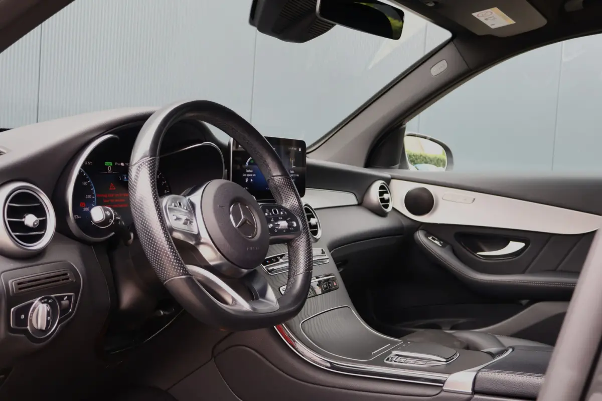 4MATIC Business Solution AMG | 98% soh! | NL auto | Stoelverwarming | Camera | DAB+ | Elektr. achterklep | Facelift