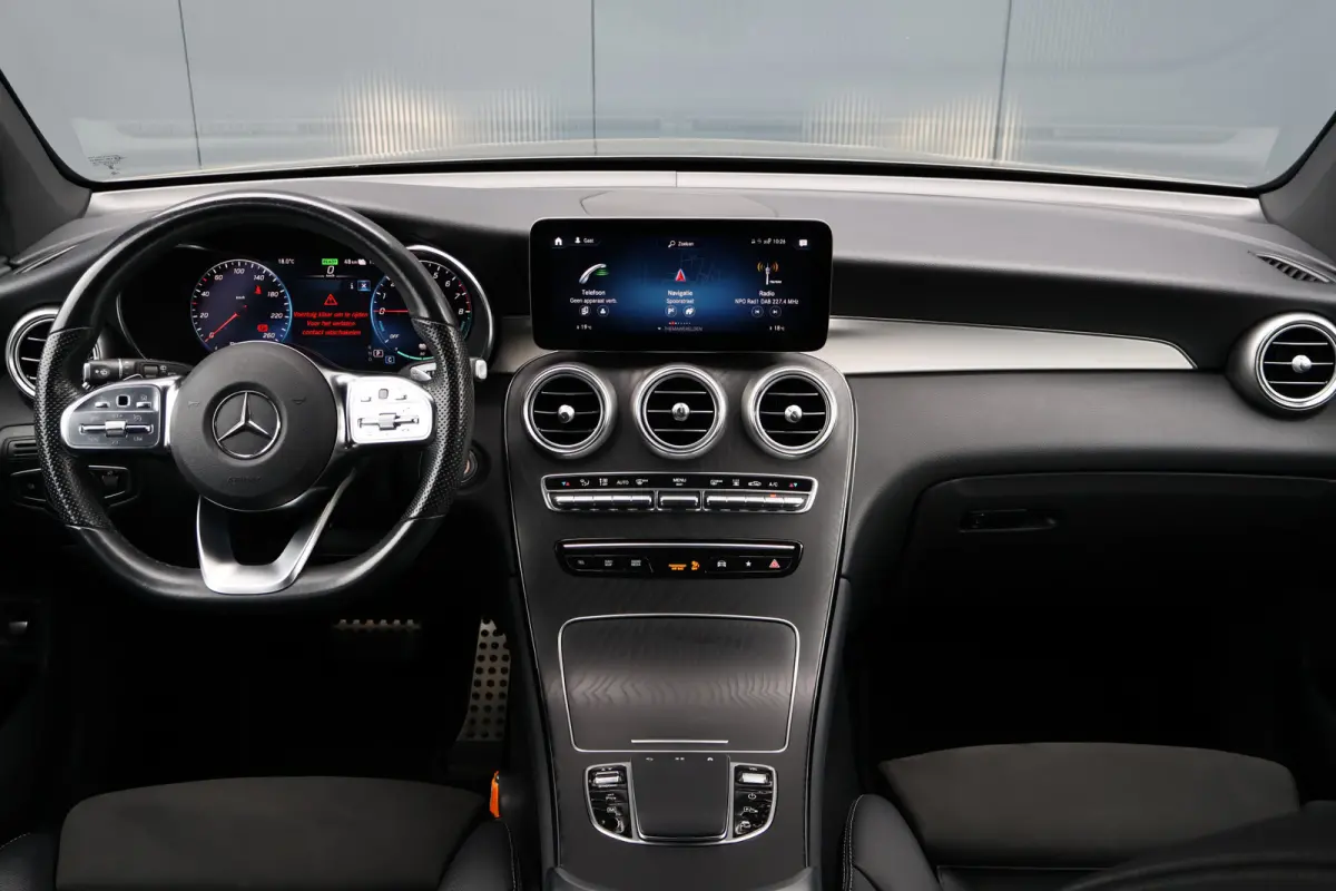 4MATIC Business Solution AMG | 98% soh! | NL auto | Stoelverwarming | Camera | DAB+ | Elektr. achterklep | Facelift