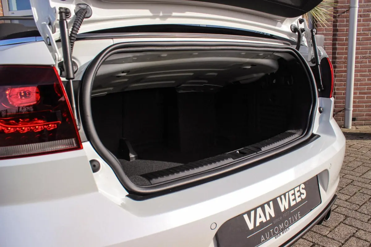 2.0 TSI GTI | 2e eigenaar | DSG | Xenon | Stoelverwarming | Climatronic | Cruise control | Navigatie | Bluetooth | PDC | 18 inch Detroit | Origineel