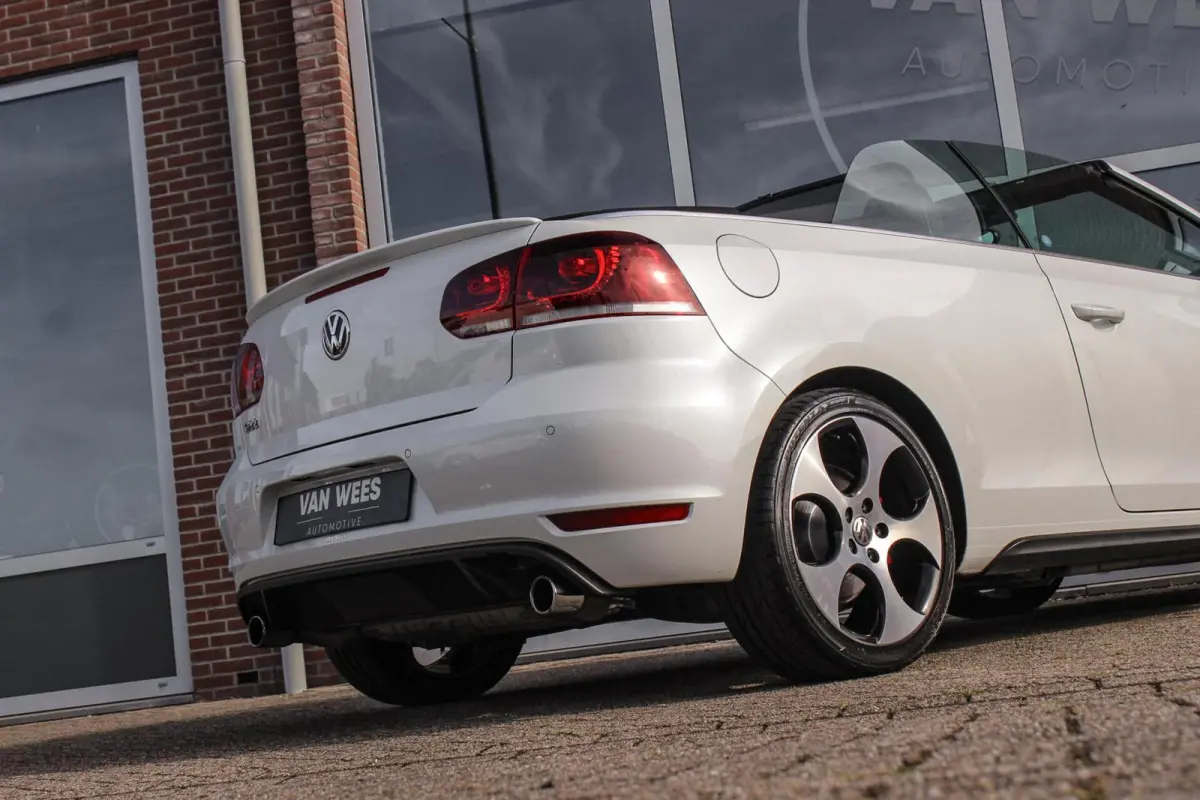 2.0 TSI GTI | 2e eigenaar | DSG | Xenon | Stoelverwarming | Climatronic | Cruise control | Navigatie | Bluetooth | PDC | 18 inch Detroit | Origineel