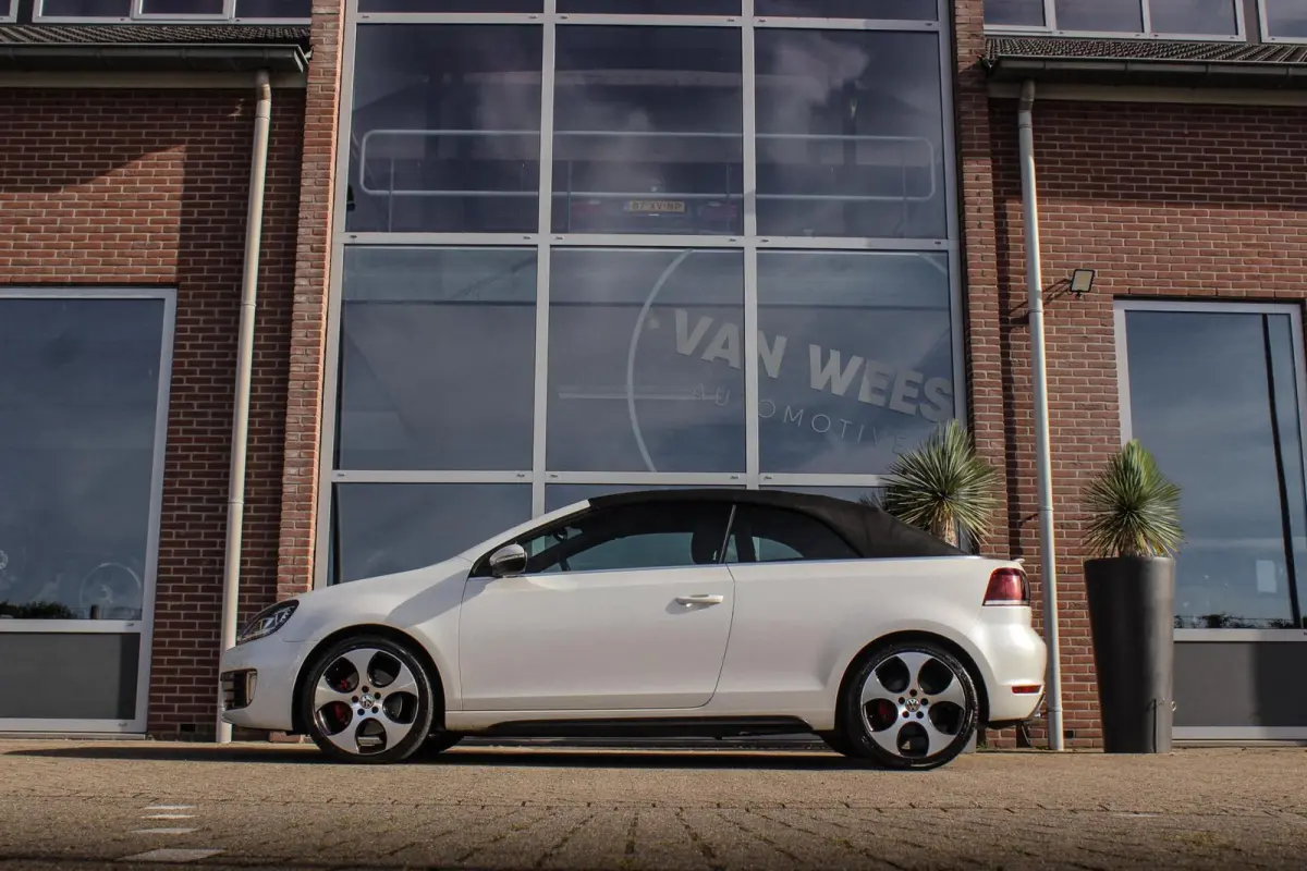 2.0 TSI GTI | 2e eigenaar | DSG | Xenon | Stoelverwarming | Climatronic | Cruise control | Navigatie | Bluetooth | PDC | 18 inch Detroit | Origineel