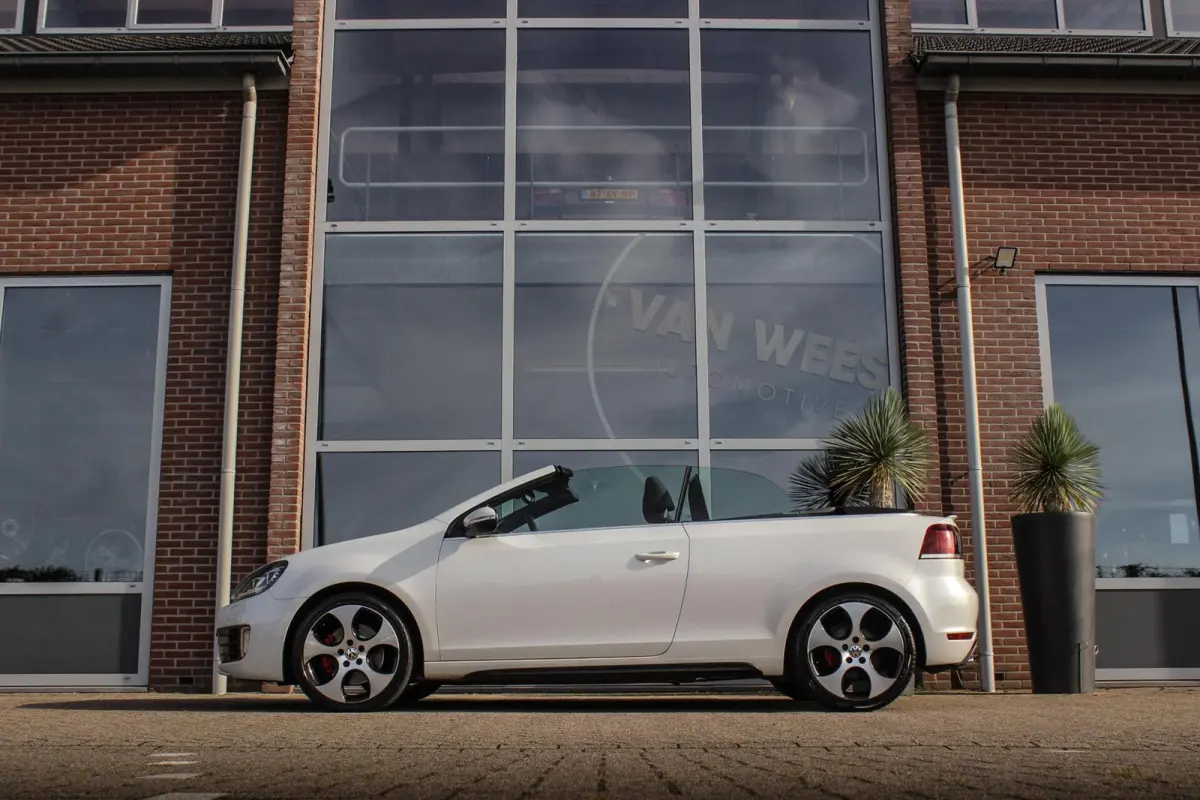 2.0 TSI GTI | 2e eigenaar | DSG | Xenon | Stoelverwarming | Climatronic | Cruise control | Navigatie | Bluetooth | PDC | 18 inch Detroit | Origineel